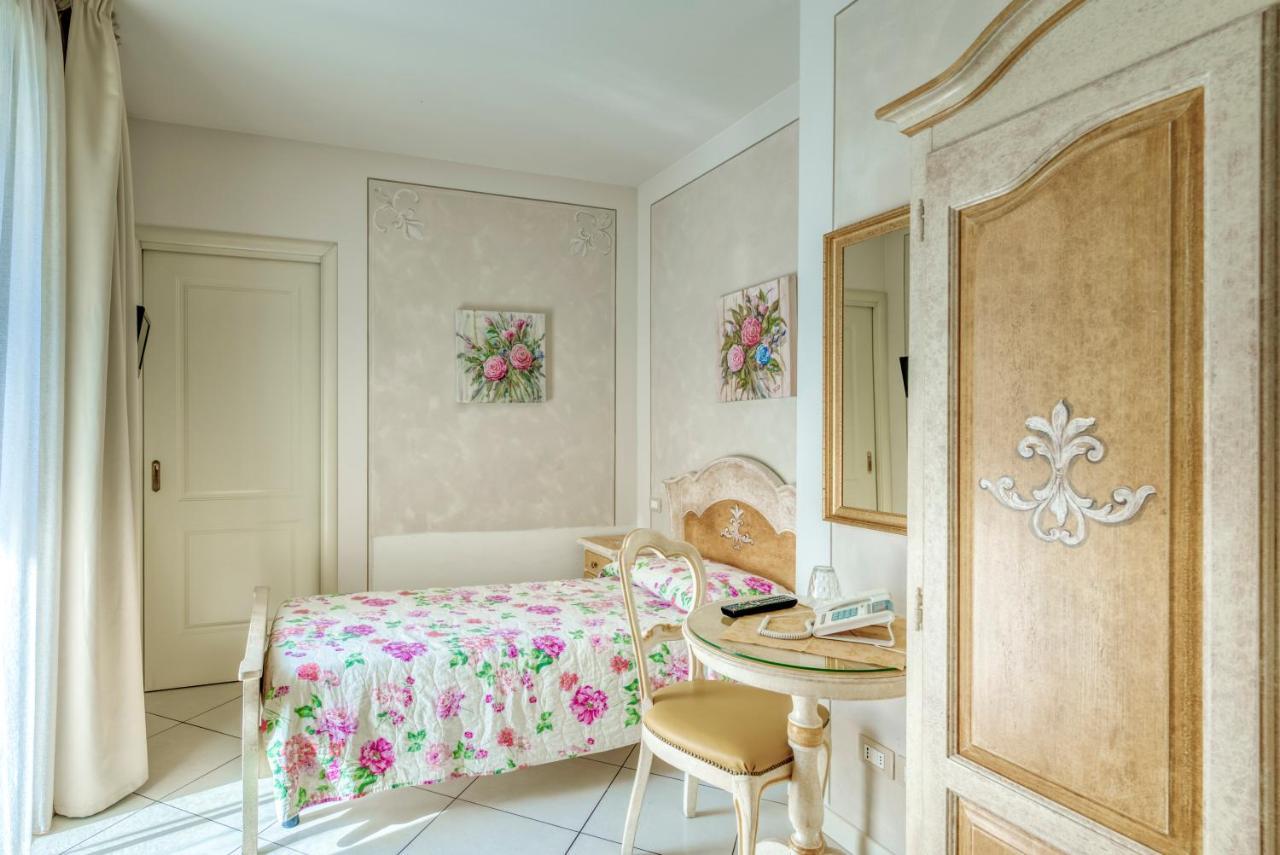 Boario Terme Villa Liberty מראה חיצוני תמונה