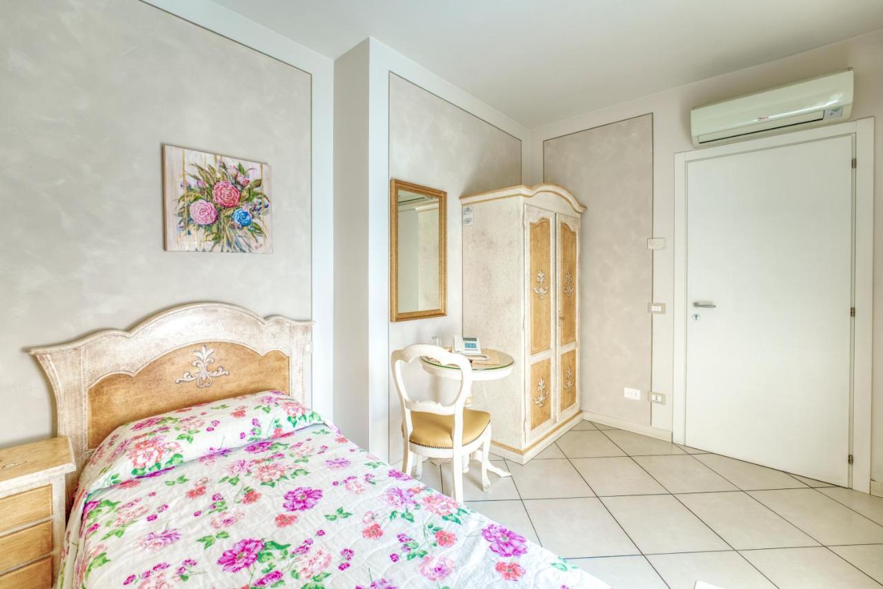 Boario Terme Villa Liberty מראה חיצוני תמונה